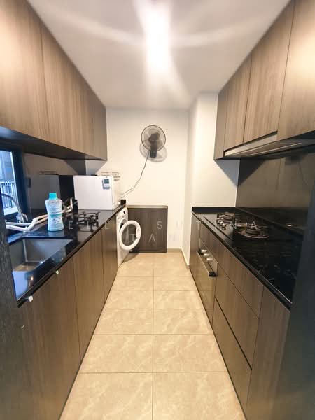 Park Colonial, 2 Woodleigh Lane, 3 Bedrooms, 1,195 sqft, Condominium For Rent, by Kelly Sutina Tan, 500094492 - Kitchen - PropertyGuru.com.sg