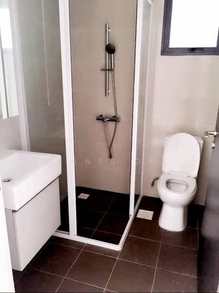 311B Clementi Avenue 4 HDB Flat For Sale at S$ 1,268,000 | PropertyGuru Singapore - Bathroom