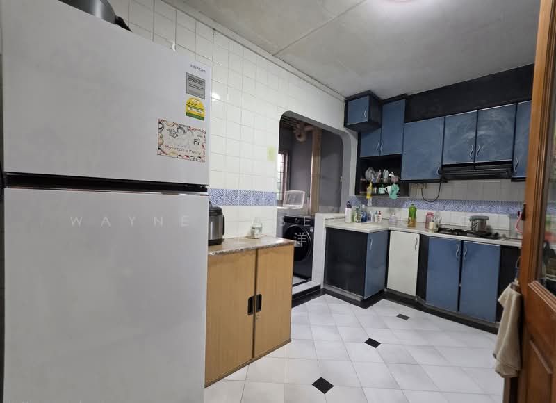 30 Holland Close HDB Flat For Sale at S$ 958,000 | PropertyGuru Singapore - Kitchen
