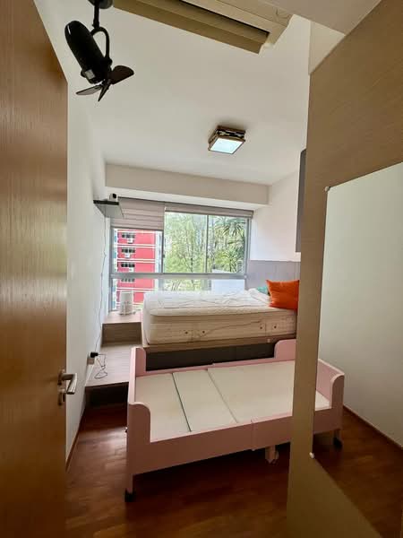 Oasis @ Elias, 60 Elias Road, 3 Bedrooms, 1,206 sqft, Condominium For Sale, by Aki ., 500094514 - Bedroom - PropertyGuru.com.sg