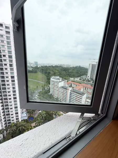 The Madeira, 50 Bukit Batok Street 31, Room Rental, 100 sqft, Condominium For Rent, by Leanne Sng, 500094528 - View - PropertyGuru.com.sg