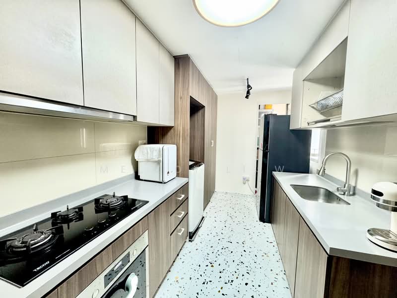 Parc Life Executive Condominium For Sale at S$ 1,600,000 | PropertyGuru Singapore - Kitchen