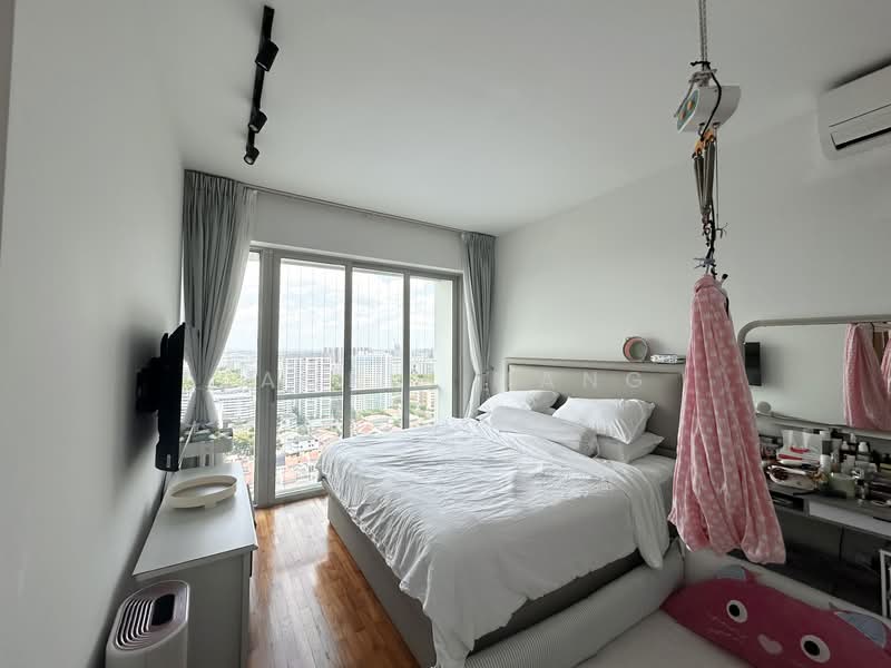 Bishan Point Condominium For Sale at S$ 2,480,000 | PropertyGuru Singapore - Bedroom