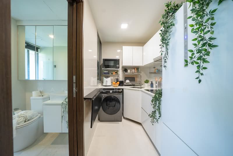 Suites De Laurel Condominium For Sale at S$ 1,150,000 | PropertyGuru Singapore - Kitchen