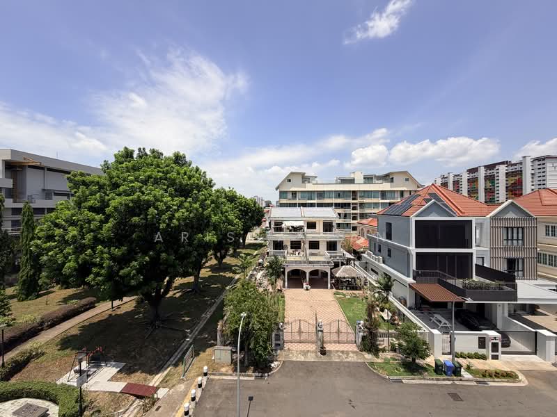 Casa Sarina Condominium For Sale at S$ 1,068,000 | PropertyGuru Singapore