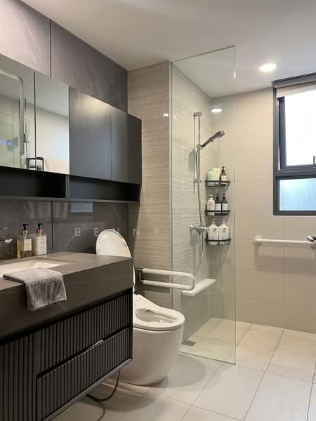 Bellewaters, 11 Anchorvale Crescent, 4 Bedrooms, 1,165 sqft, Executive Condominium For Rent, by Benny Peh, 500094555 - Bathroom - PropertyGuru.com.sg