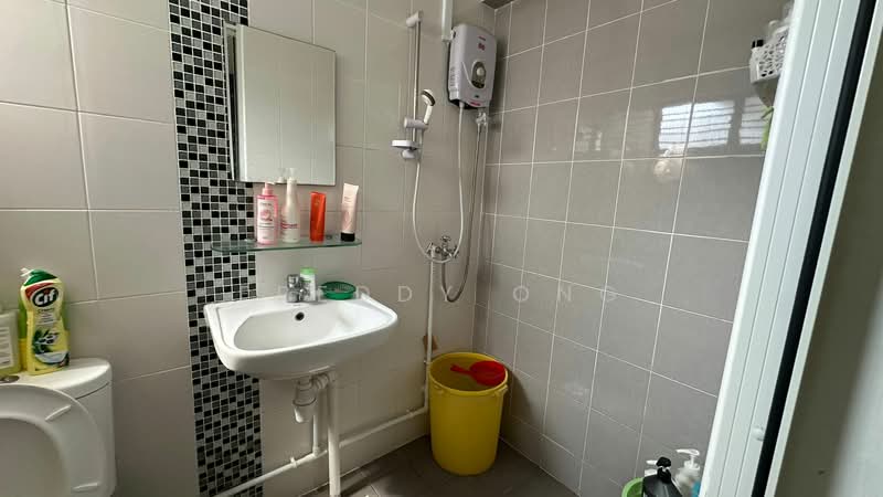 170 Bedok South Road HDB Flat For Sale at S$ 638,888 | PropertyGuru Singapore