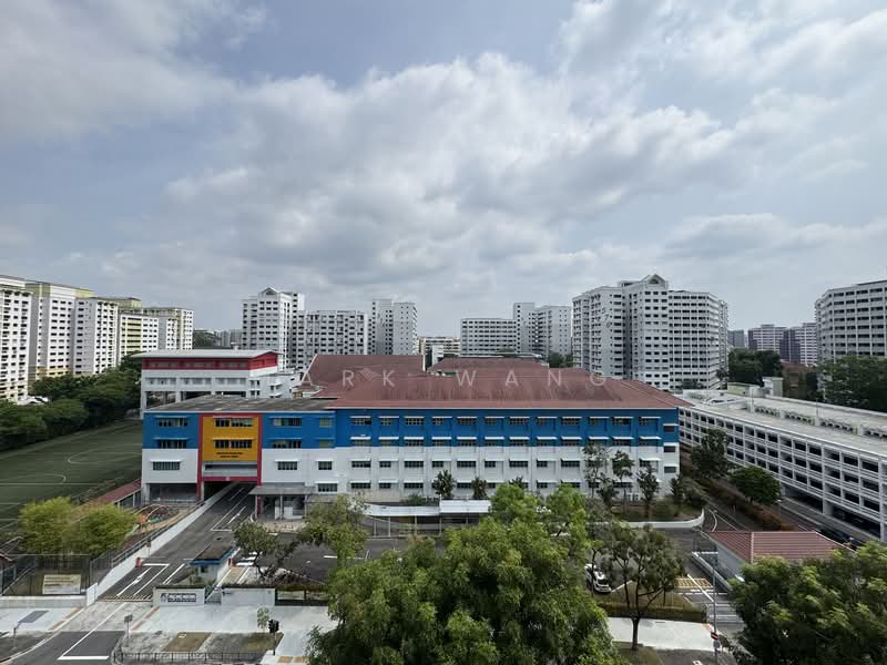 690 Hougang Street 61 HDB Flat For Sale at S$ 565,000 | PropertyGuru Singapore - Exterior