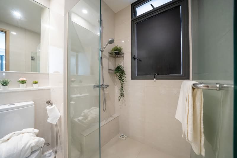 Twin Waterfalls, 118 Punggol Walk, 3 Bedrooms, 1,119 sqft, Executive Condominium For Rent, by Wanni Chan 陈寀颖, 500094587 - Bathroom - PropertyGuru.com.sg