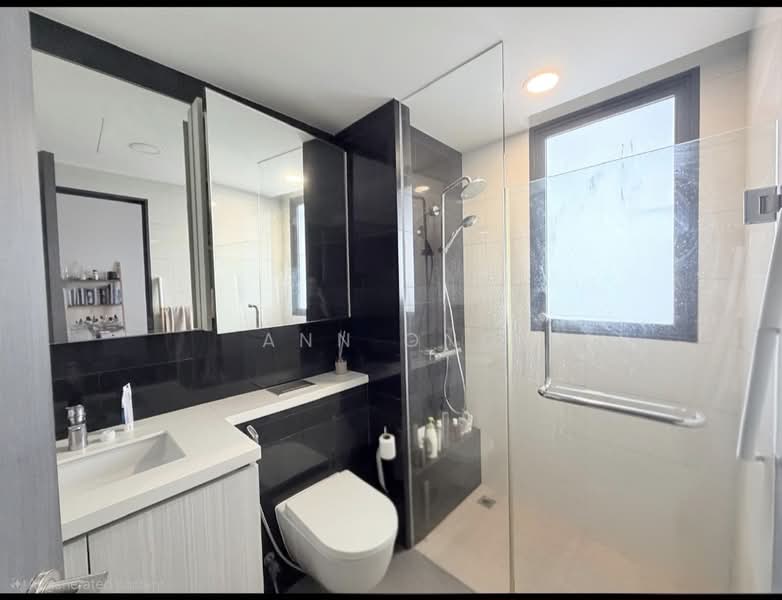 Gem Residences, 1 Lorong 5 Toa Payoh, Room Rental, 250 sqft, Condominium For Rent, by Ann Ong, 500094605 - Bathroom - PropertyGuru.com.sg