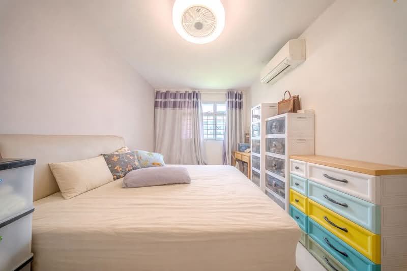 803B Keat Hong Close HDB Flat For Sale at S$ 555,000 | PropertyGuru Singapore - Bedroom