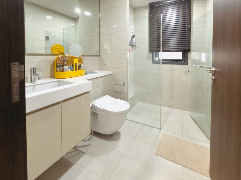 Signature At Yishun Executive Condominium For Sale at S$ 1,588,000 | PropertyGuru Singapore - Master Bathroom