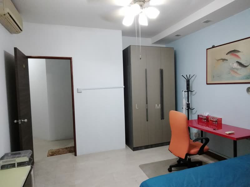 The Mayfair, 1 Jurong East Street 32, Room Rental, 150 sqft, Condominium For Rent, by Alex Lim, 500094617 - PropertyGuru.com.sg