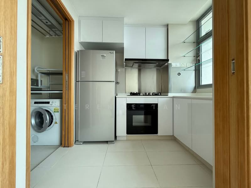 Park Infinia at Wee Nam, 2 Lincoln Road, 2 Bedrooms, 969 sqft, Condominium For Rent, by Terence Tan, 500094628 - Kitchen - PropertyGuru.com.sg