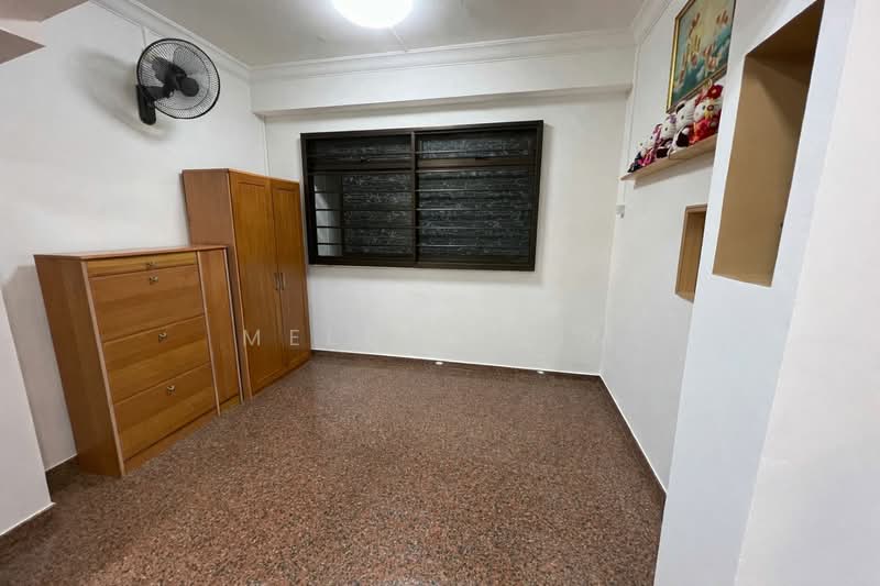 227B Compassvale Drive HDB Flat For Sale at S$ 750,000 | PropertyGuru Singapore - Dining Room 