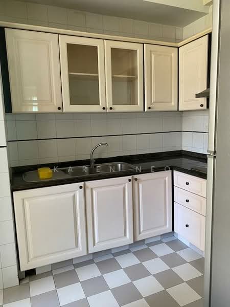 Changi Court, 700 Upper Changi Road East, 3 Bedrooms, 1,186 sqft, Condominium For Rent, by Karen Neo, 500094632 - Kitchen - PropertyGuru.com.sg