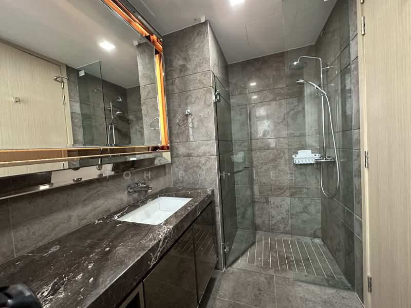 Stars of Kovan Condominium For Sale at S$ 938,000 | PropertyGuru Singapore - Bathroom