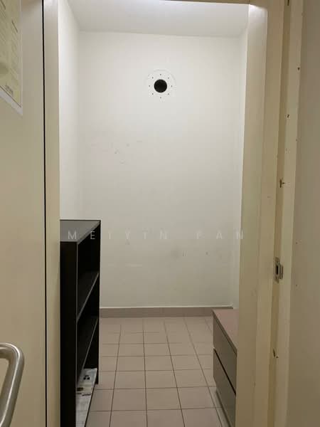 Baywater Condominium For Sale at S$ 1,499,000 | PropertyGuru Singapore - Utility / helper's Room