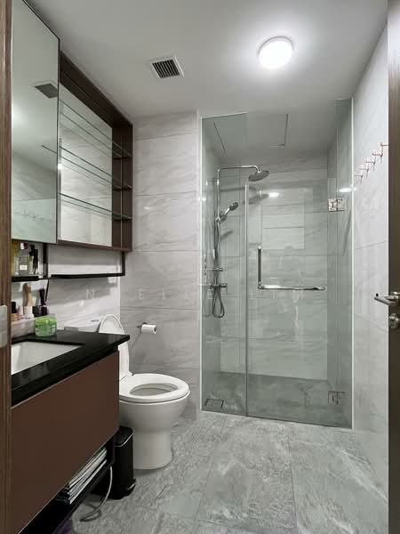 Normanton Park Condominium For Sale at S$ 1,100,000 | PropertyGuru Singapore - Bathroom