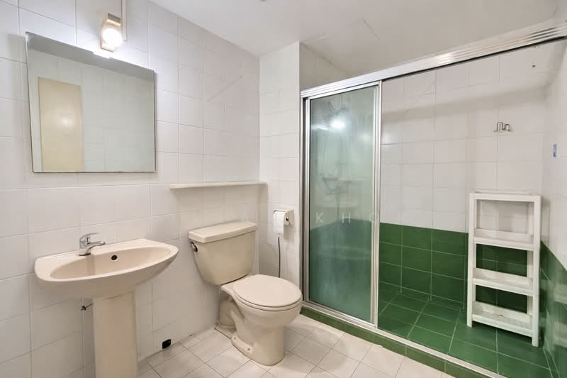Kilat 19 Apartment For Sale at S$ 5,000,000 | PropertyGuru Singapore - Bathroom
