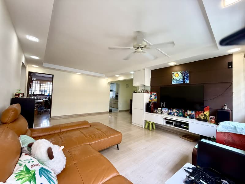 205 Serangoon Central HDB Flat For Sale at S$ 1,088,000 | PropertyGuru Singapore - Living Room