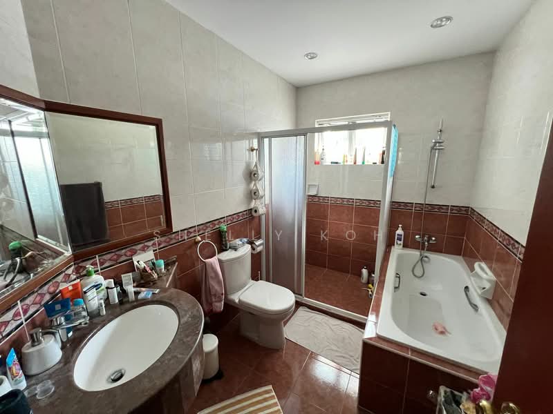 Compass At Chancery, Chancery Hill Road, 4 Bedrooms, 2,507 sqft, Cluster House For Rent, by Shelly Koh, 500094683 - Bathroom - PropertyGuru.com.sg