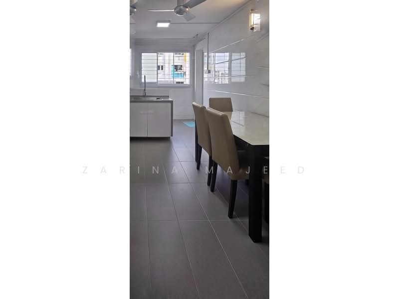 146 Woodlands Street 13, 146 Woodlands Street 13, 2 Bedrooms, 725 sqft, HDB Flat For Rent, by Zarina Majeed, 500094688 - Kitchen - PropertyGuru.com.sg