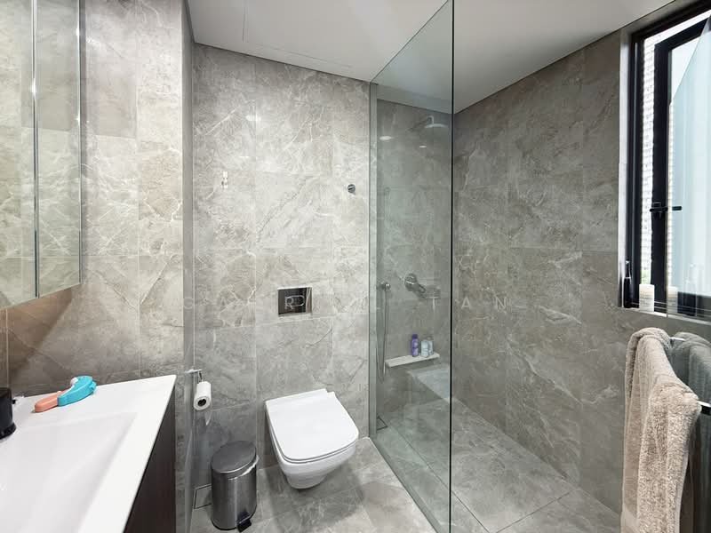 Artra Condominium For Sale at S$ 3,050,000 | PropertyGuru Singapore - Master Bathroom