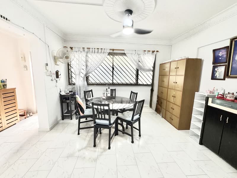 633 Hougang Avenue 8 HDB Flat For Sale at S$ 920,000 | PropertyGuru Singapore - Dining Room