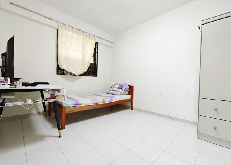 116 Bedok Reservoir Road HDB Flat For Sale at S$ 399,000 | PropertyGuru Singapore - Bedroom