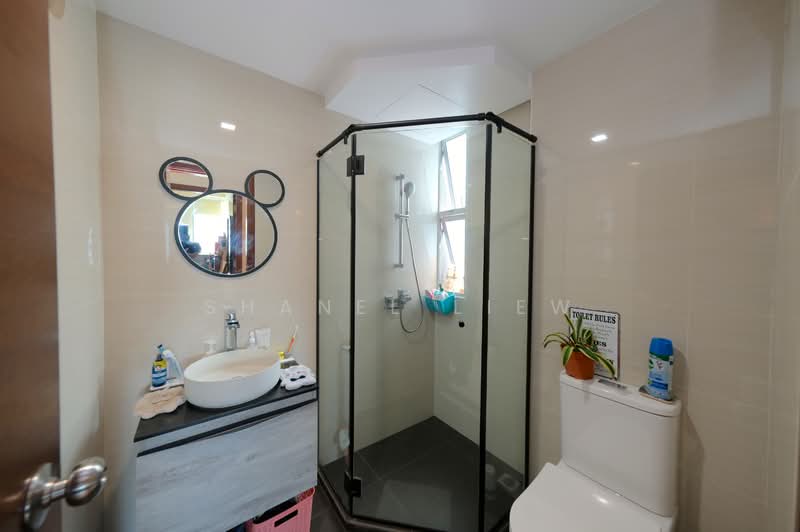 The Eden @ Tampines Condominium For Sale at S$ 1,650,000 | PropertyGuru Singapore - Bathroom