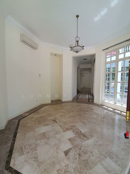 Woodgrove Estate, Cedarwood Grove, 6 Bedrooms, 6,458 sqft, Detached House For Rent, by Johnny Chia, 500094713 - Living Room - PropertyGuru.com.sg