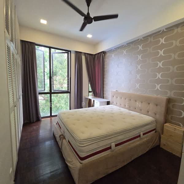 Seasons Park Condominium For Sale at S$ 1,858,888 | PropertyGuru Singapore - Bedroom