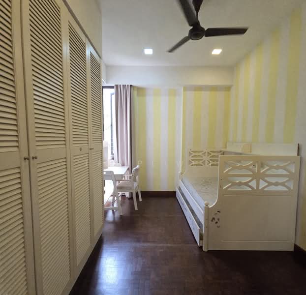 Seasons Park Condominium For Sale at S$ 1,858,888 | PropertyGuru Singapore - Bedroom