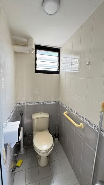 36 Cassia Crescent HDB Flat For Sale at S$ 545,000 | PropertyGuru Singapore - Bathroom