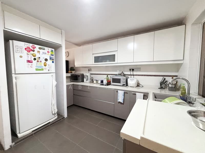 Park Villas Terraced House For Sale at S$ 2,999,000 | PropertyGuru Singapore - Kitchen