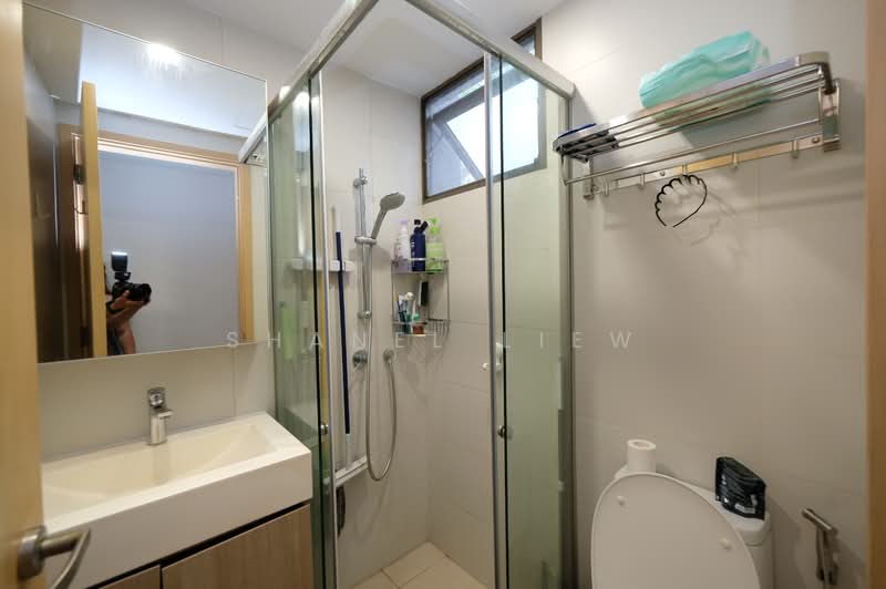 Parc Vera, Hougang Street 32, 3 Bedrooms, 872 sqft, Condominium For Rent, by Shanel Liew, 500094746 - Bathroom - PropertyGuru.com.sg