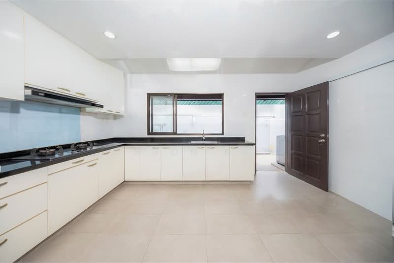 C.H.E.A.P Freehold Inter Terrace for Sale D19 Terraced House For Sale at S$ 5,180,000 | PropertyGuru Singapore