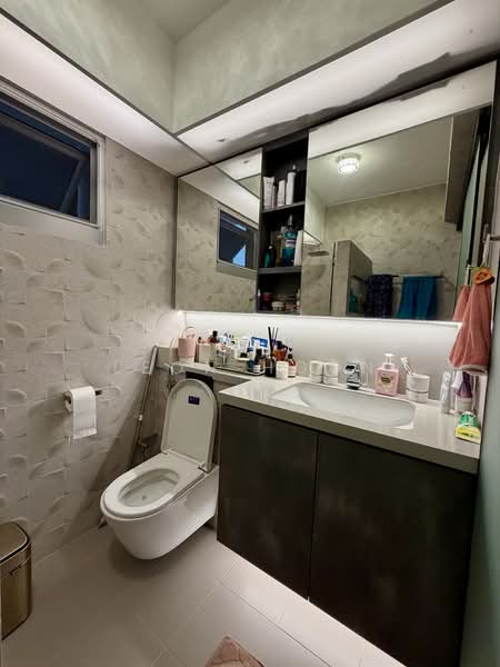 228A Ang Mo Kio Street 23, 228A Ang Mo Kio Street 23, 4 Bedrooms, 1,292 sqft, HDB Flat For Sale, by Leon Hoon, 500094758 - Master Bathroom - PropertyGuru.com.sg