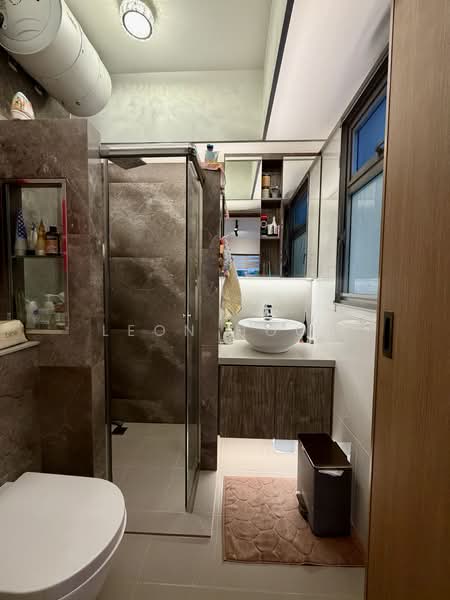 228A Ang Mo Kio Street 23, 228A Ang Mo Kio Street 23, 4 Bedrooms, 1,292 sqft, HDB Flat For Sale, by Leon Hoon, 500094758 - Junior Master Bathroom - PropertyGuru.com.sg