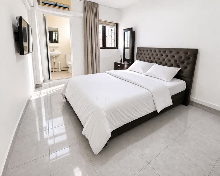 359 Bukit Batok Street 31 HDB Flat For Sale at S$ 420,000 | PropertyGuru Singapore - Bedroom