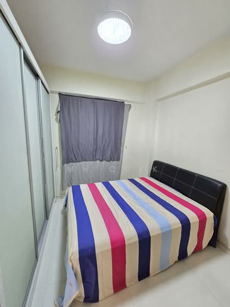 Castle Green, 483 Yio Chu Kang Road, 2 Bedrooms, 947 sqft, Condominium For Rent, by MH Quek, 500094771 - Bedroom - PropertyGuru.com.sg