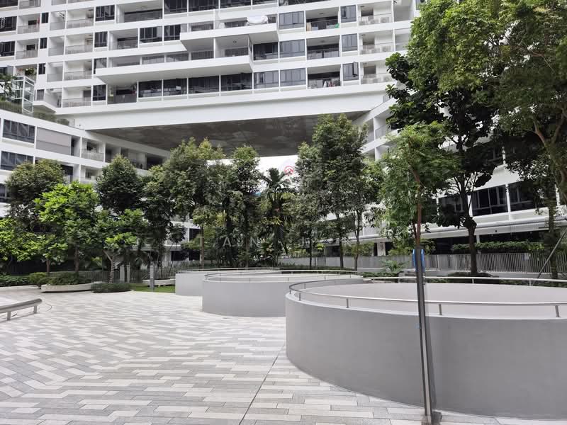 The Interlace, 200 Depot Road, 2 Bedrooms, 1,044 sqft, Condominium For Rent, by Tan J K, 500094776 - Exterior - PropertyGuru.com.sg