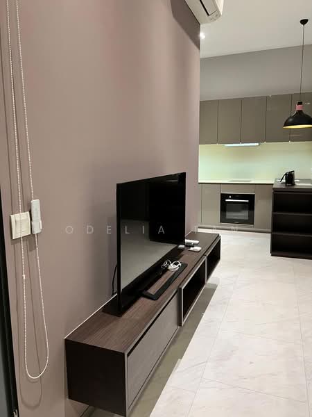 Robin Residences Condominium For Sale at S$ 2,200,000 | PropertyGuru Singapore - Kitchen