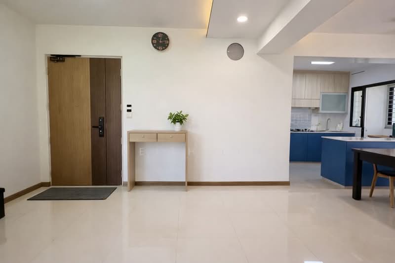 464B Bukit Batok West Avenue 8 HDB Flat For Sale at S$ 630,000 | PropertyGuru Singapore - Entrance