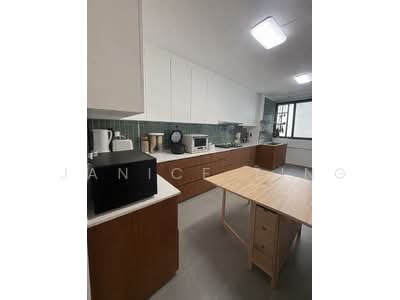 For Rent - 285 Tampines Street 22