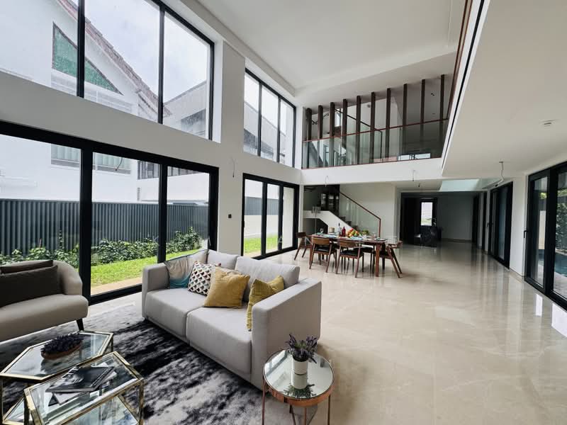 Brand New & Freehold Bungalow with Lift and Pool @ exclusive bungalow zone, Braddell Heights Estate - call 8130 3636 to view, 6 Bedrooms, 9,000 sqft, Bungalow House For Sale, by Kim Yan 金燕, 500094791 - Living Room - PropertyGuru.com.sg
