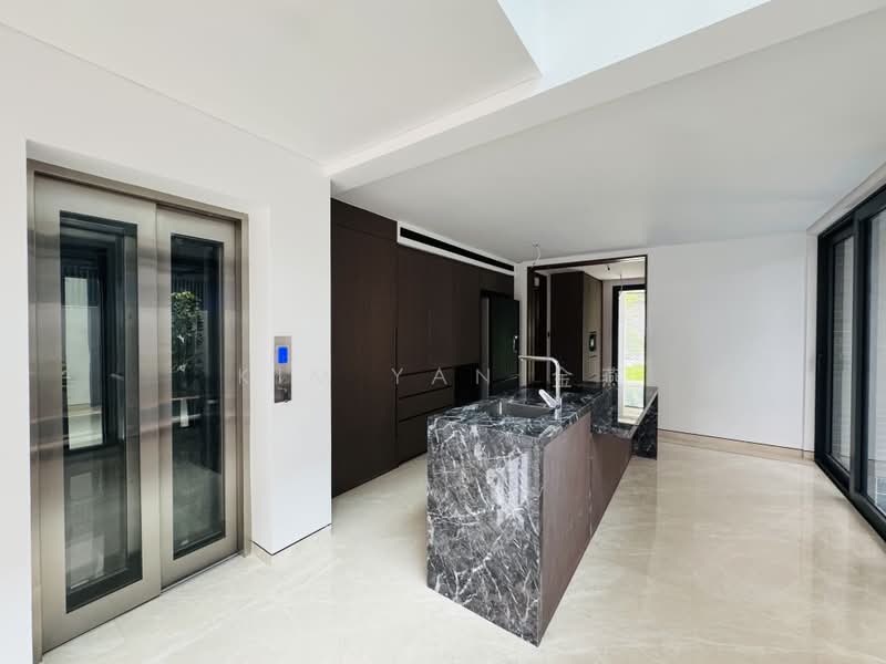Brand New & Freehold Bungalow with Lift and Pool @ exclusive bungalow zone, Braddell Heights Estate - call 8130 3636 to view, 6 Bedrooms, 9,000 sqft, Bungalow House For Sale, by Kim Yan 金燕, 500094791 - Kitchen - PropertyGuru.com.sg