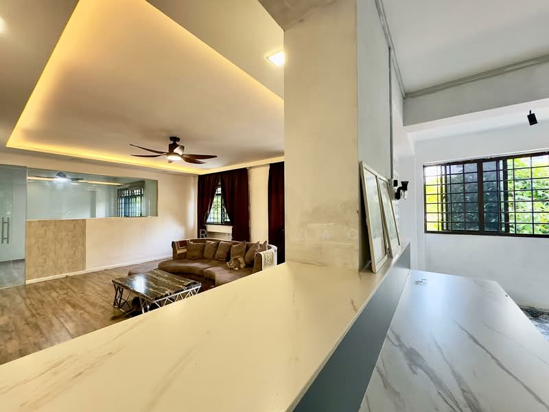 730 Tampines Street 71 HDB Flat For Sale at S$ 798,888 | PropertyGuru Singapore - Living Room