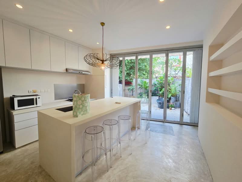 ELEGANT Everitt 3 Bed Plus Study/ Garden Conservation House For Sale at S$ 5,330,000 | PropertyGuru Singapore - Kitchen